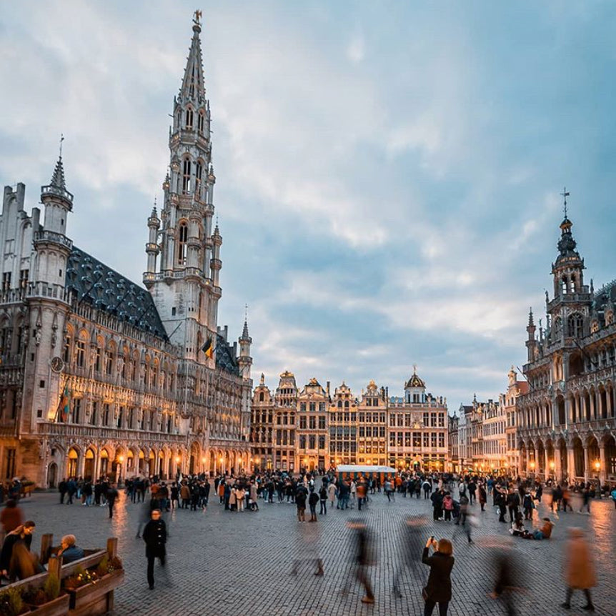 A dusk photo of the Grand Place in Brussels, Belgium 