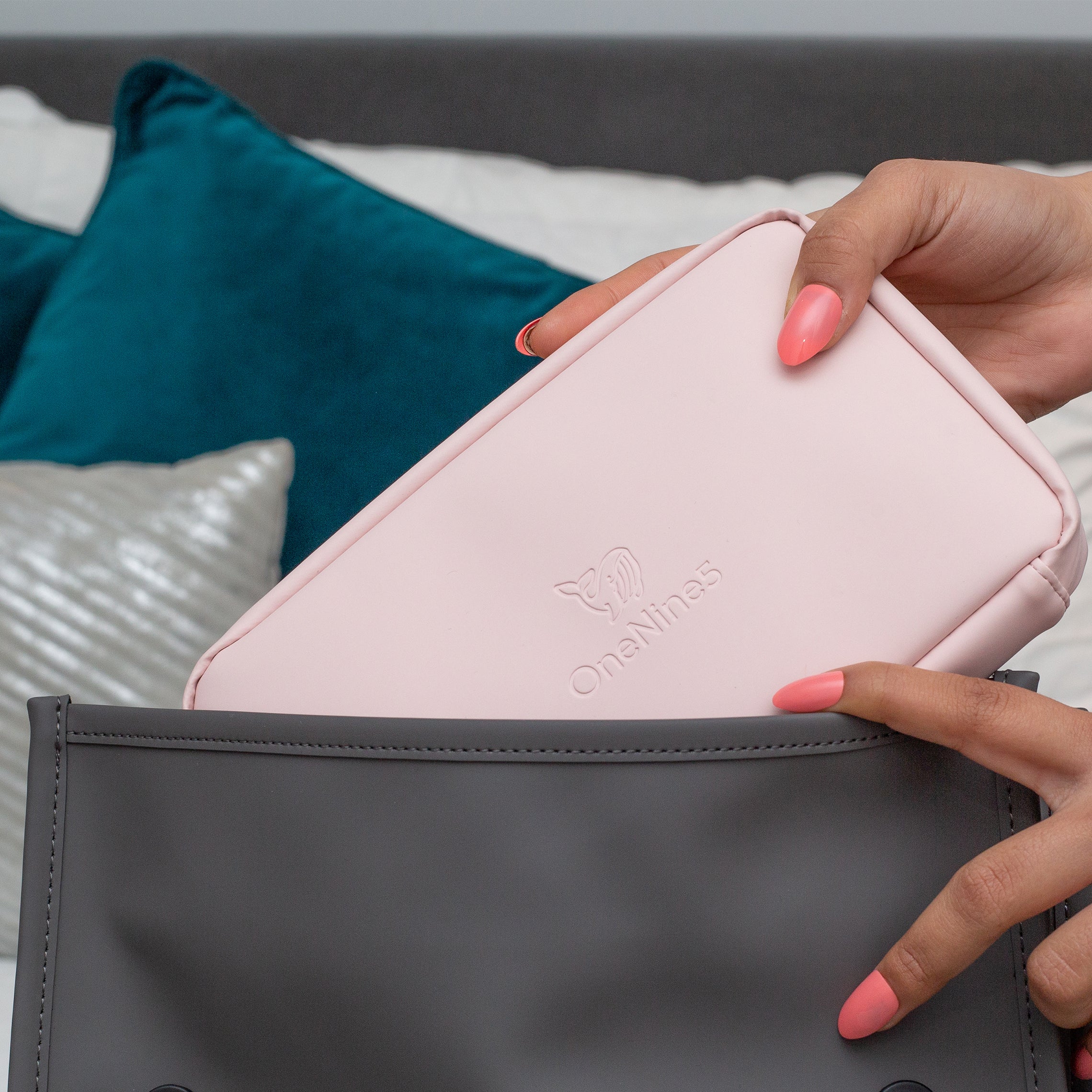 Eco Essentials Pouch, Komodo Pink | OneNine5